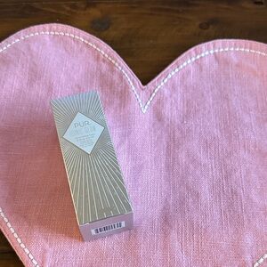 PUR Iconic Glow in Silver Packaging